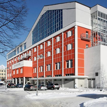 Hotel Spolcentrum Svit Buitenkant foto