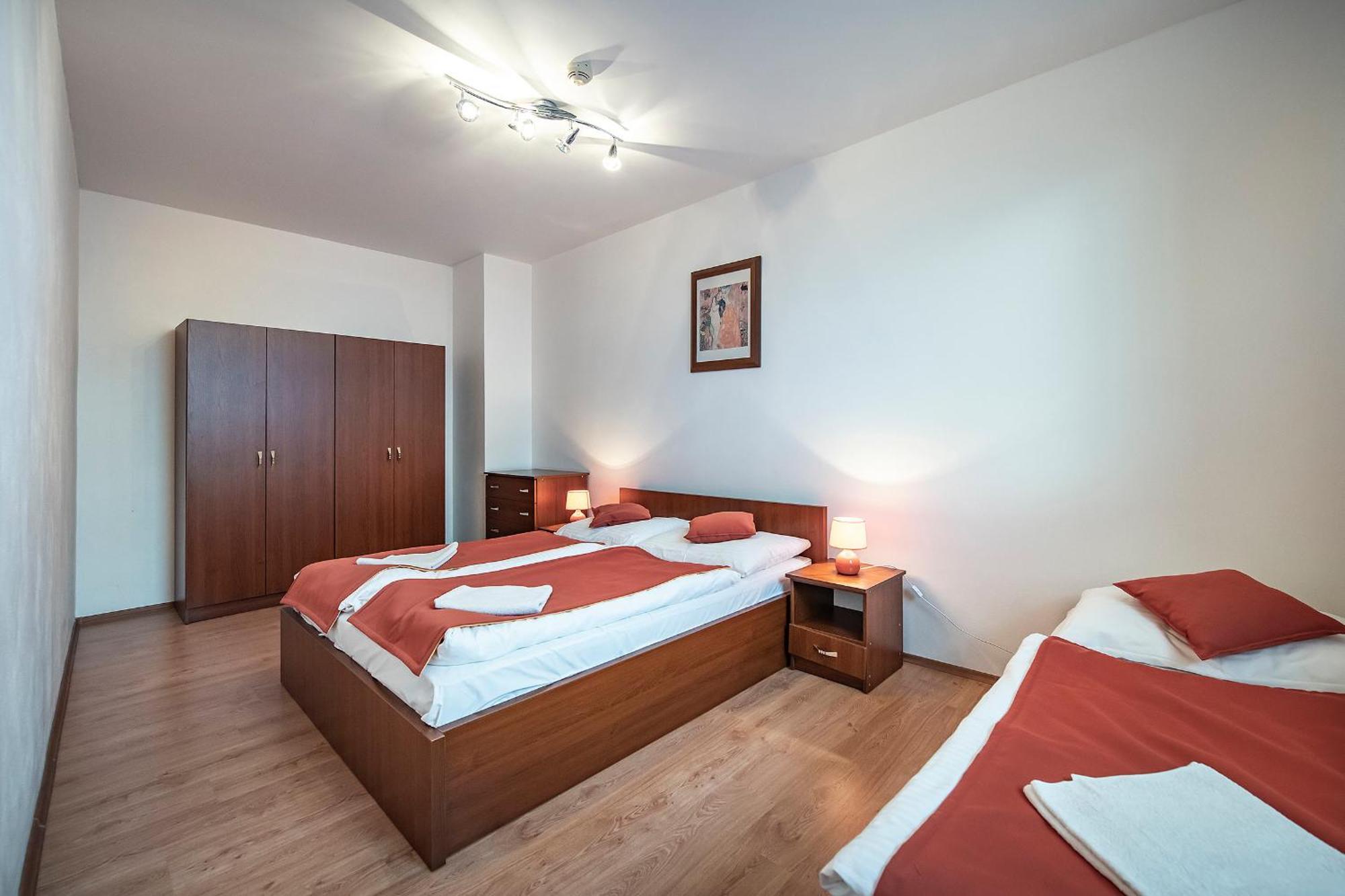 Hotel Spolcentrum Svit Buitenkant foto