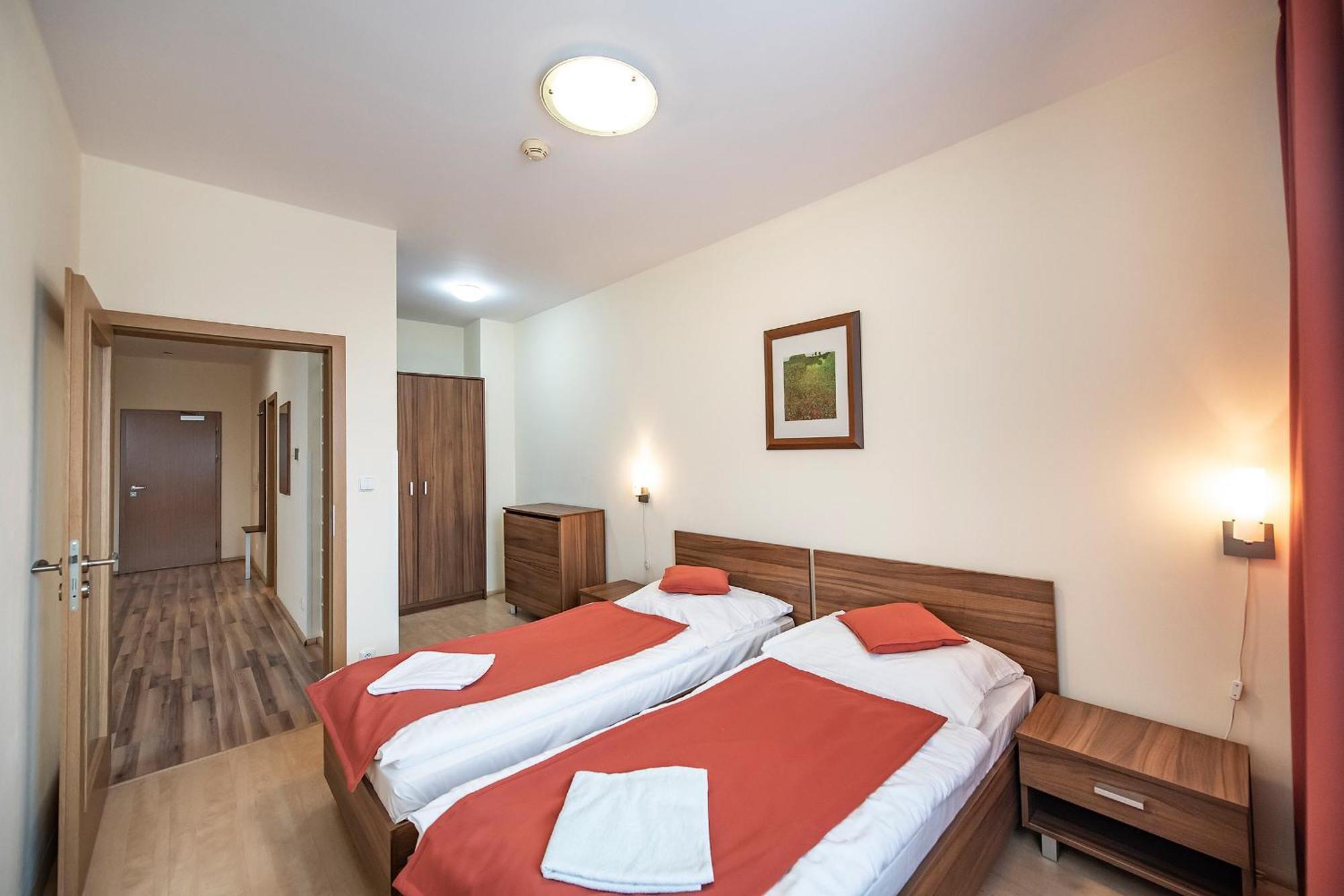 Hotel Spolcentrum Svit Buitenkant foto