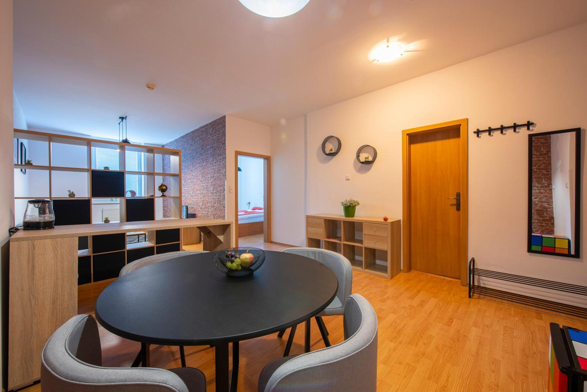 Hotel Spolcentrum Svit Buitenkant foto
